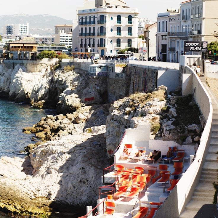 Family terraces and cafés for calm evenings in Paris